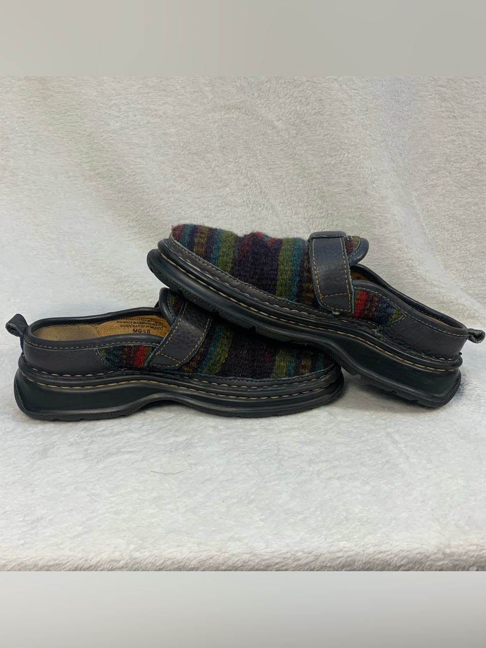 Born Navajo Aztec Wool-Pattern Slip-On Loafers with Leather Trim Size 6 - Picture 8 of 14